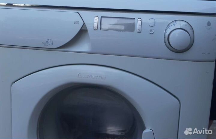 Стиральная машина Ariston AVD109 запчасти/целую