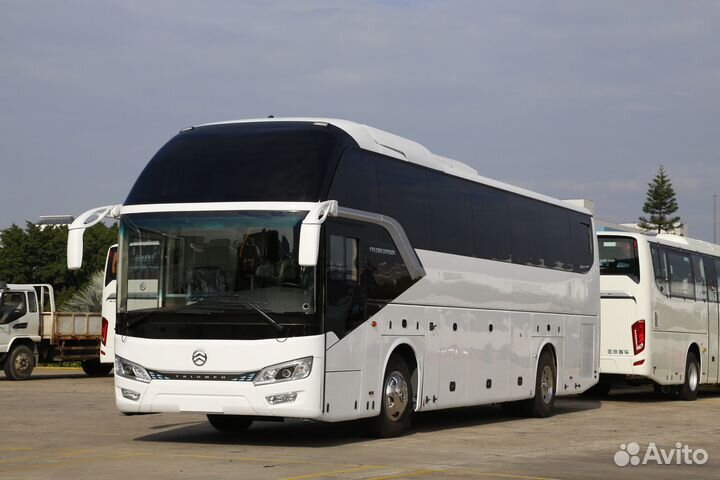 Туристический автобус Golden Dragon Triumph, 2023