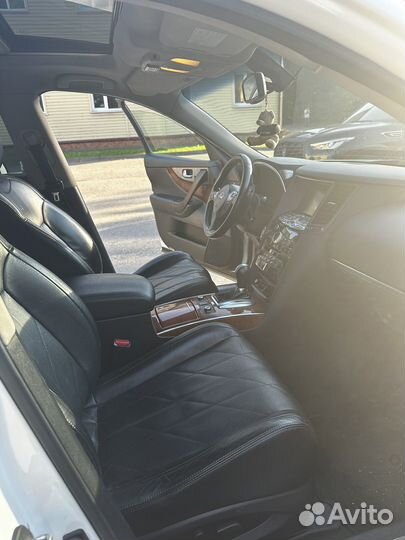 Infiniti QX70 3.0 AT, 2013, 124 000 км