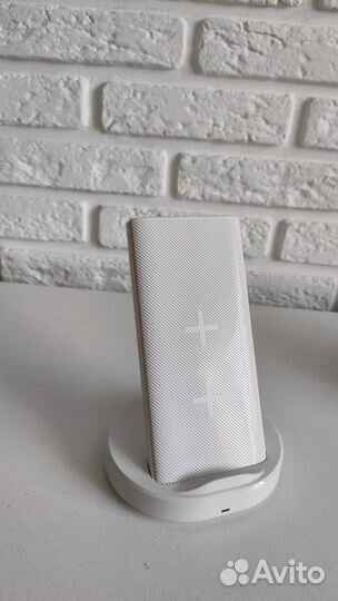 Внешний аккумулятор TFN с беспроводной зарядкой