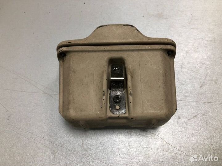 Пепельница дверная Toyota Vista AZV55 1zzfe