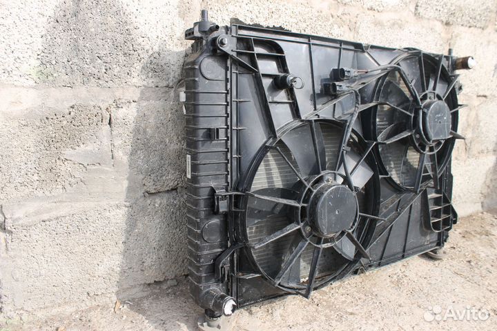 Chevrolet Captiva кассета радиаторов 2.4 3.2 МКПП