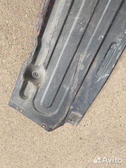 Защита днища передняя левая Mercedes-Benz E-Class