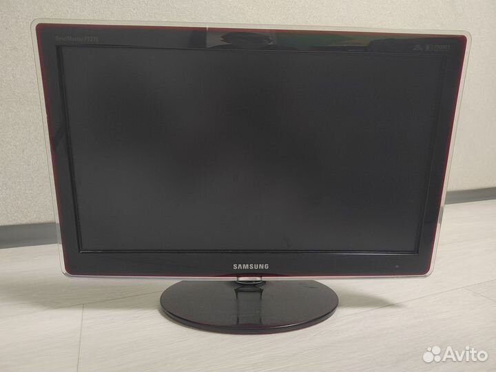 Монитор Samsung 21.5