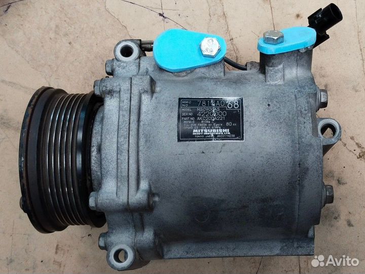 Компрессор кондиционера 7813А068