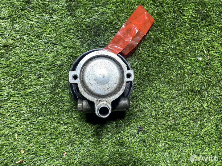 Насос гидроусилителя Renault Logan