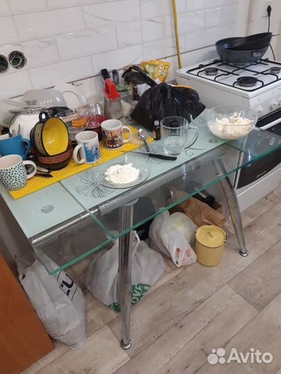Кухонный стол