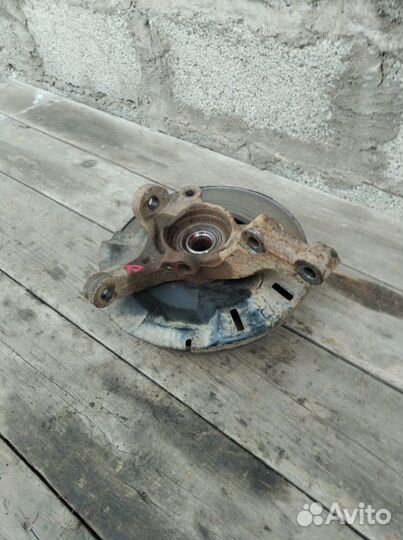 Кулак поворотный передний правый Kia Rio3 G4FC