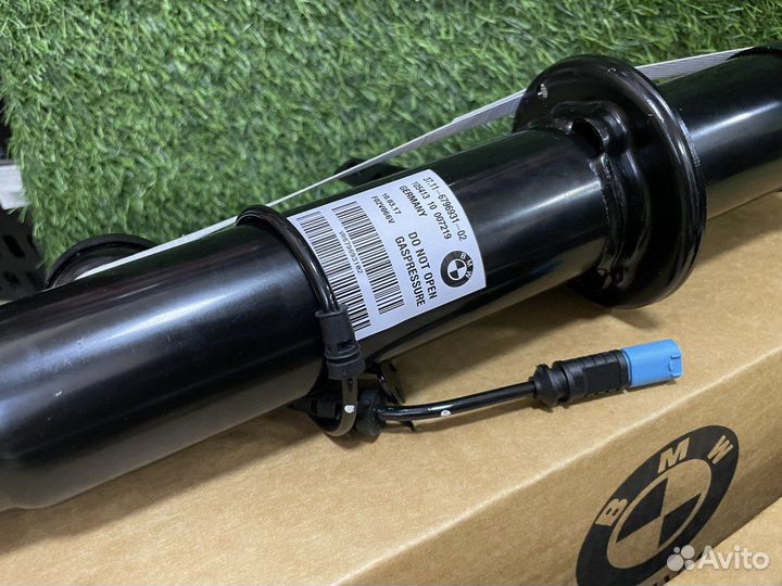 Амортизаторы BMW F15 37106875083 / 37106875084