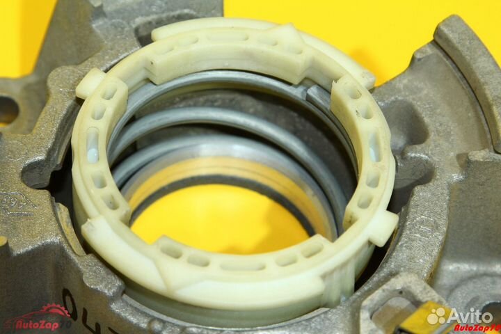 Renault Megane 2 Кронштейн вакуумного усилителя то