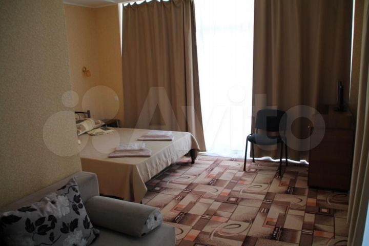 Гостиница, 700 м²