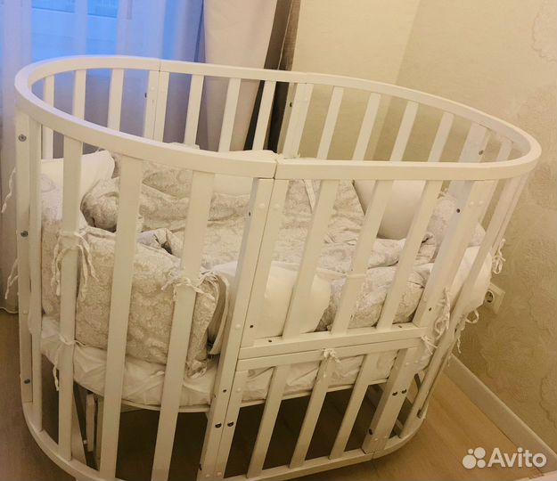 Детская кроватка с маятником трансформер круглая