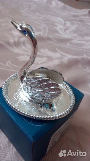 Подставка под ювелирные украшения