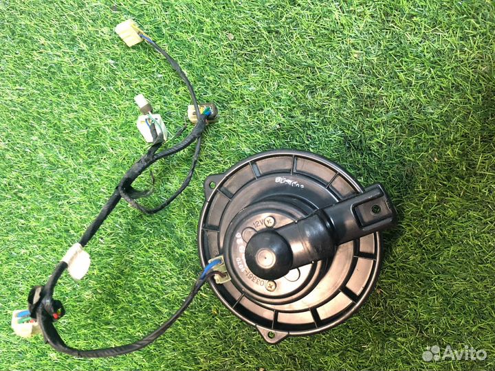 Моторчик отопителя Kia Carnival 1999-2002