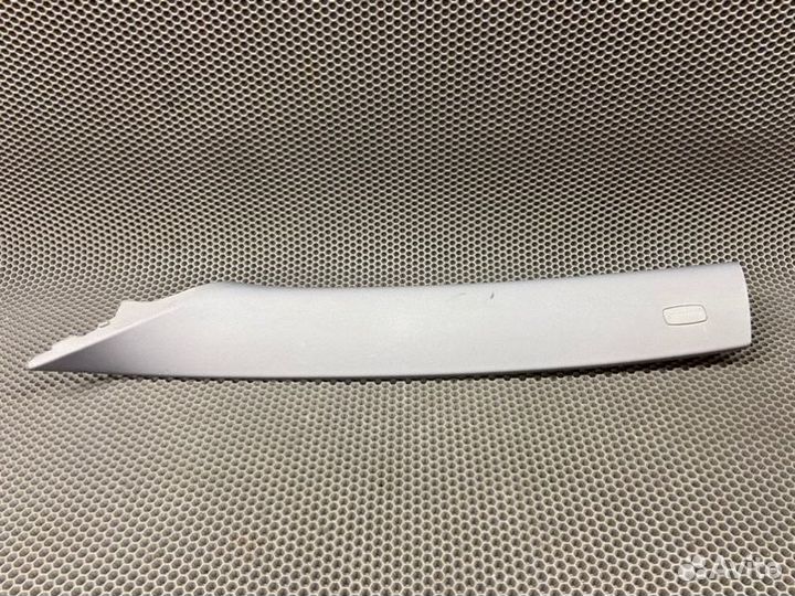 Обшивка перед. стойки левая VW Touareg 2002-2010