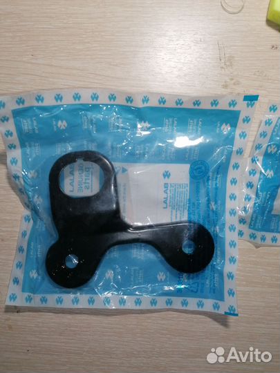 Bajaj dominar 400 USB розетка