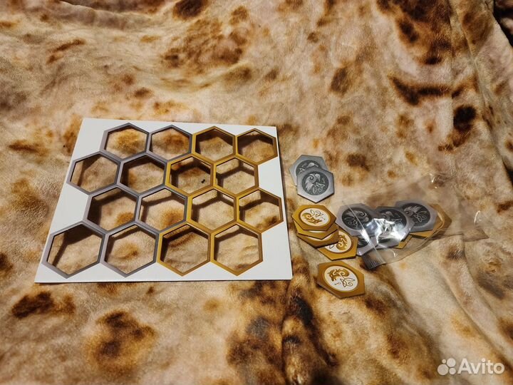 Части настольной игры Сундук Войны