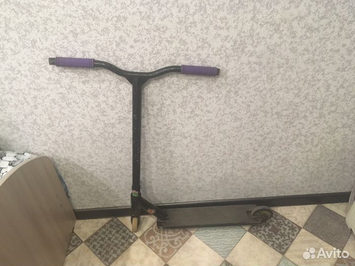 Продам трюкавой самокат