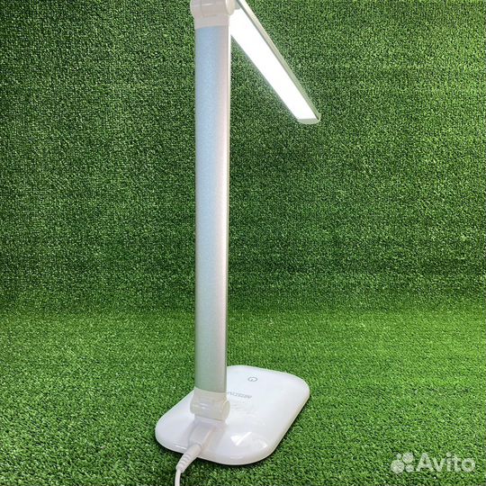 Лампа настольная Led