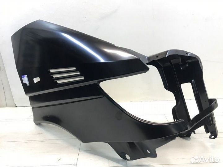 Крыло правое Mercedes Sprinter W909 W904 W903 W902