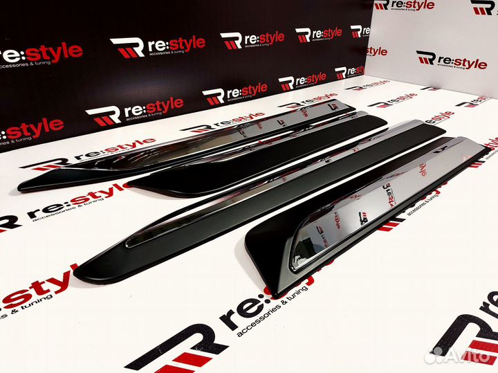 Молдинги дверей Toyota Hilux Pick Up с15г