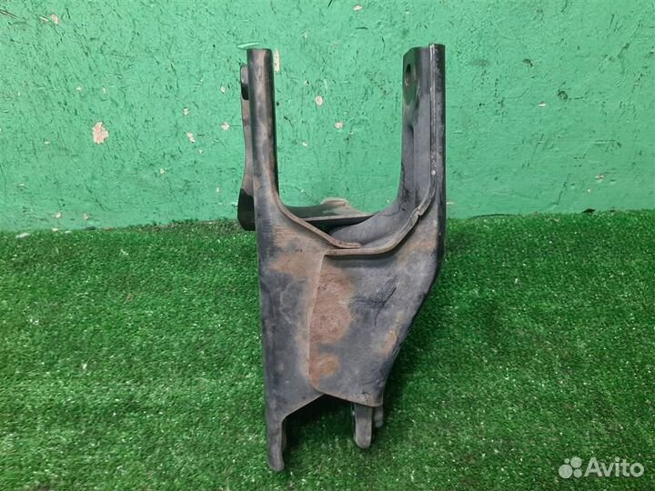 Кронштейн опоры двс задней Honda CR-V 1 (RD3) 2001