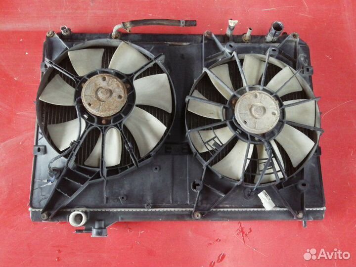 Радиатор двс Lexus Rx 300