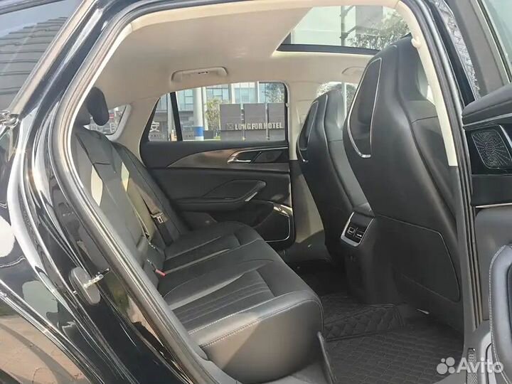 Hongqi H6 2.0 AT, 2023, 30 000 км