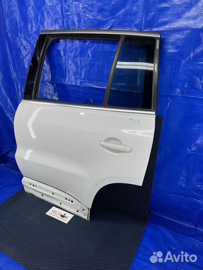 Дверь задняя левая Tiguan Тигуан цвет белый