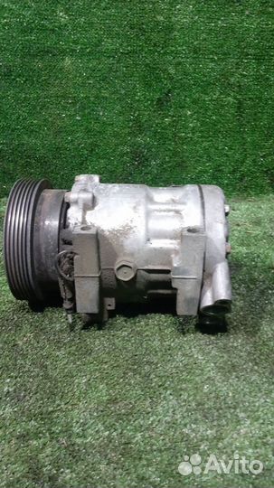 Компрессор кондиционера Renault Logan