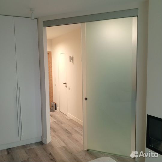 Двери из стекла