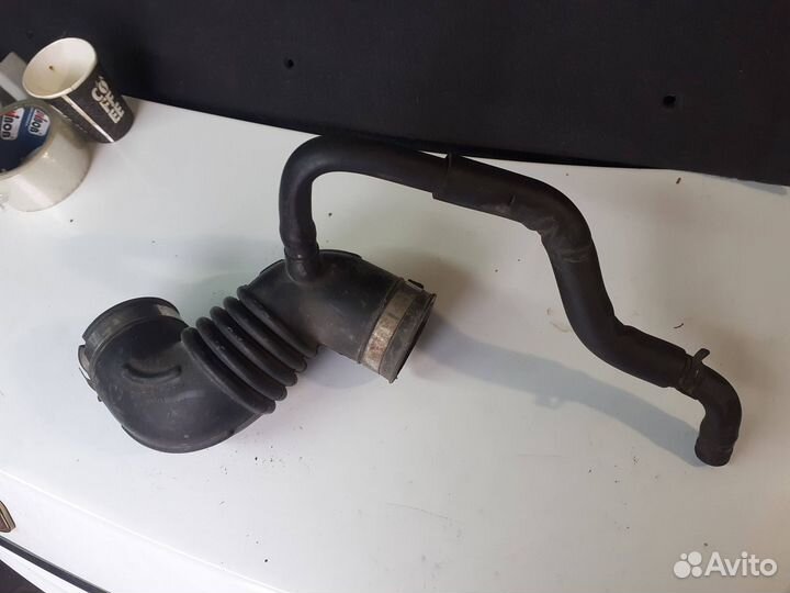 Патрубок фильтра Geely Emgrand EC7