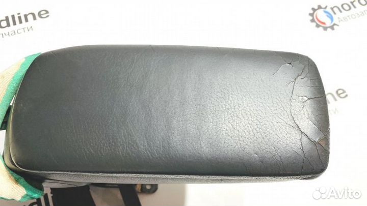 Подлокотник Audi A6 C5 2.4 ARJ 1999