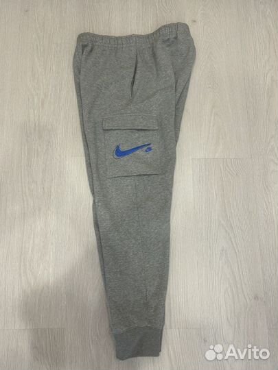 Спортивные штаны Nike swoosh