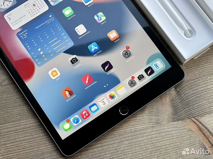 iPad 7 2019 10.2 + Pencil + Procreate Идеален