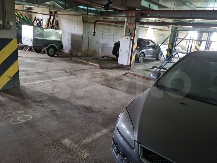 Машиноместо, 15 м²