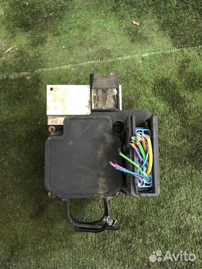 Блок abs Volkswagen Passat B5 ADR 1.8 2000