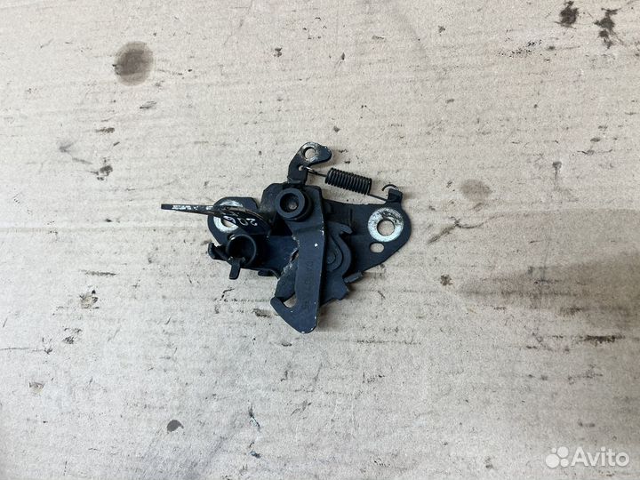 Замок капота Peugeot 206 2008 1.4