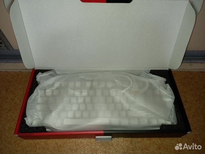 Red Square Keyrox TKL g3ms White