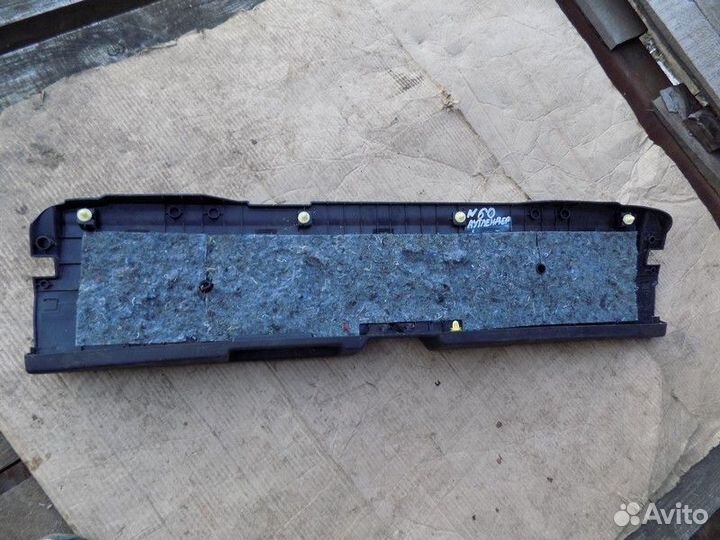 Обшивка двери багажника Outlander XL (CW) 2006-201