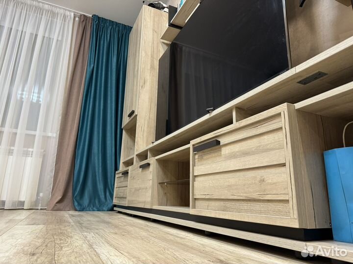 Гарнитура для гостинной и тумбочка