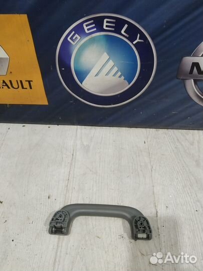 Ручка потолка Потолочная Geely emgrand EC7 Прав