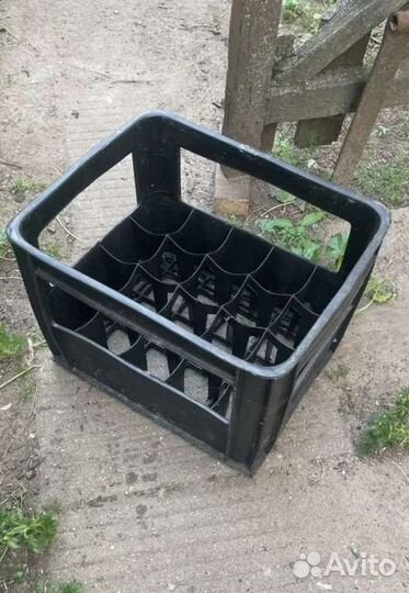 Ящики пластмассовые из-под водки, пива, молока