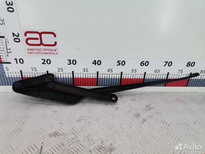 Щеткодержатель (поводок стеклоочистителя, дворник)