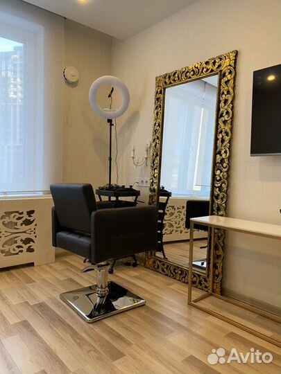 Аренда кресла парикмахера