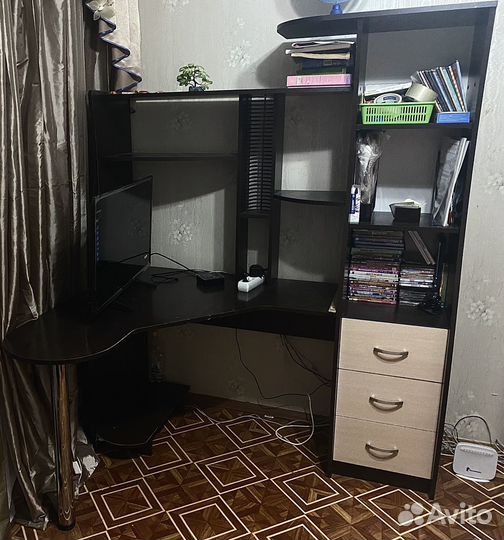 Компьютерный стол Торг