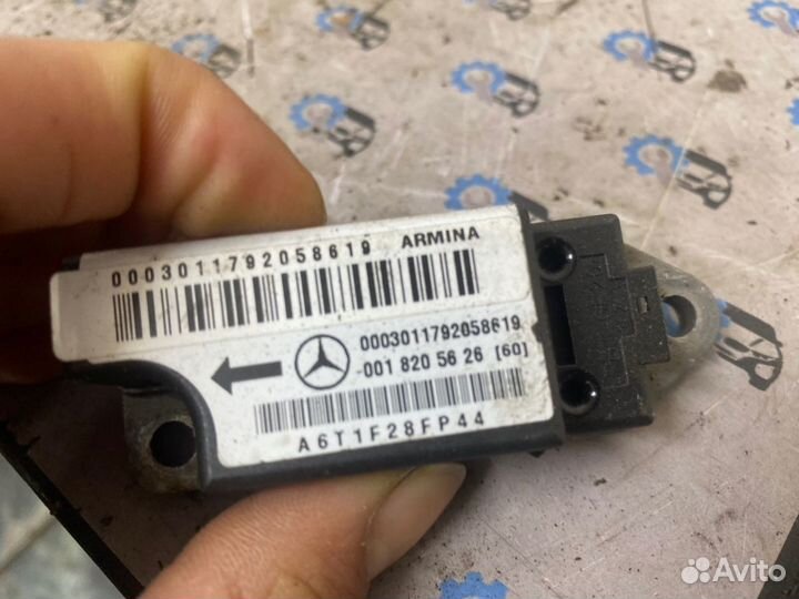Датчик airbag Mercedes E-Class W210 2.7 diesel