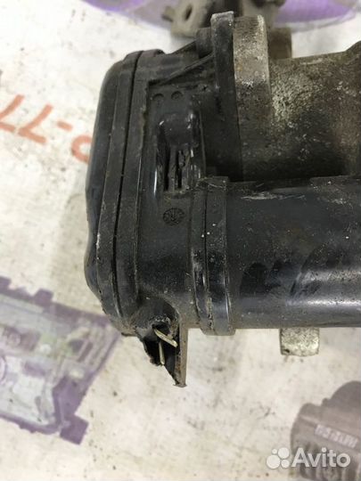 Скоба суппорта задняя правая Kia Optima 4