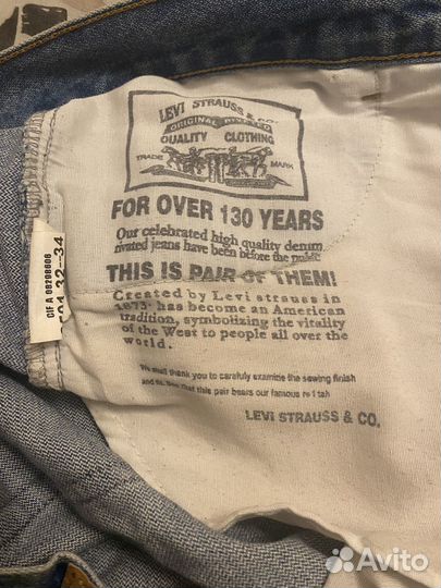 Джинсы Levis