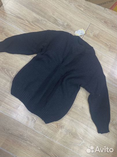 Свитер женский